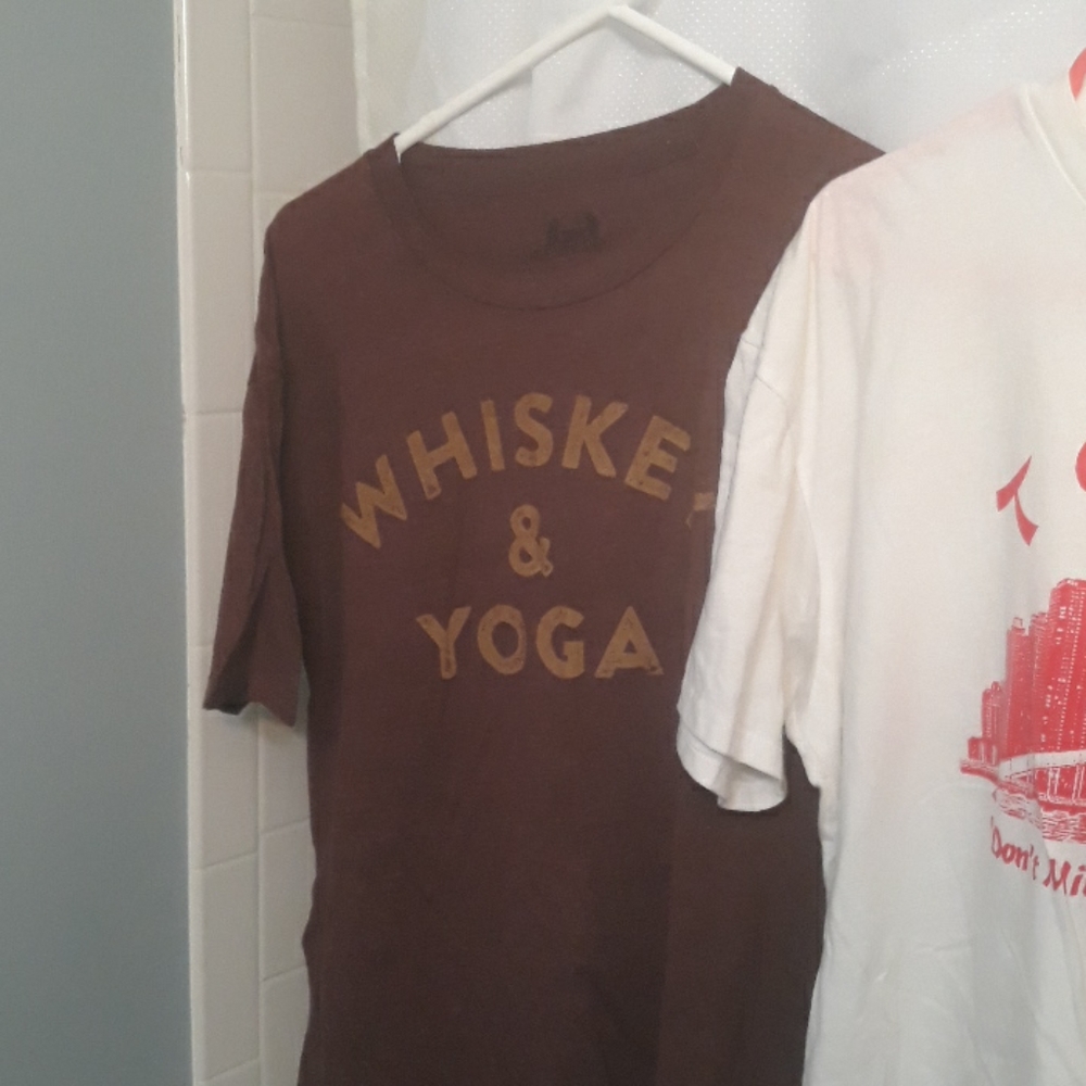 3 Headlins Shirts XL